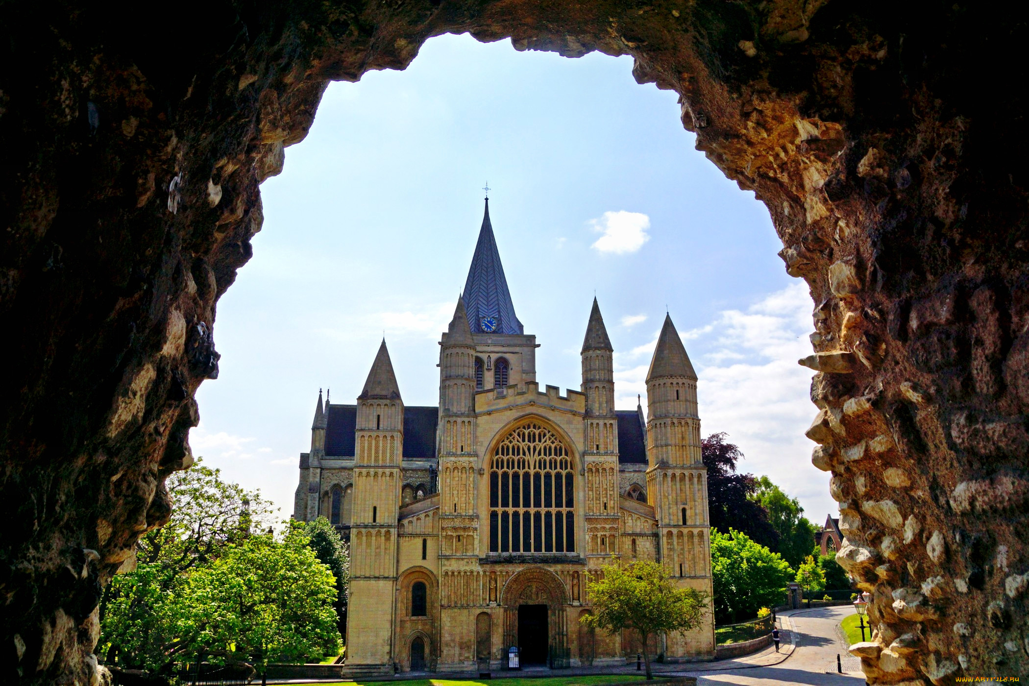 rochester, cathedral, from, under, the, arch, , , , , , , , 